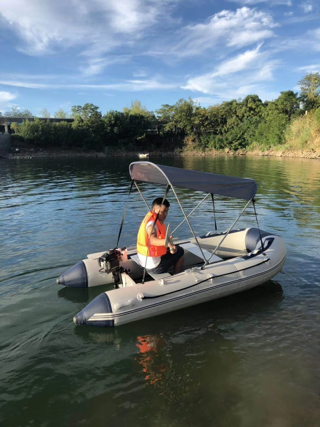 Fishing Inflatable Boat With 2 Stroke 2.5hp Boat Engine