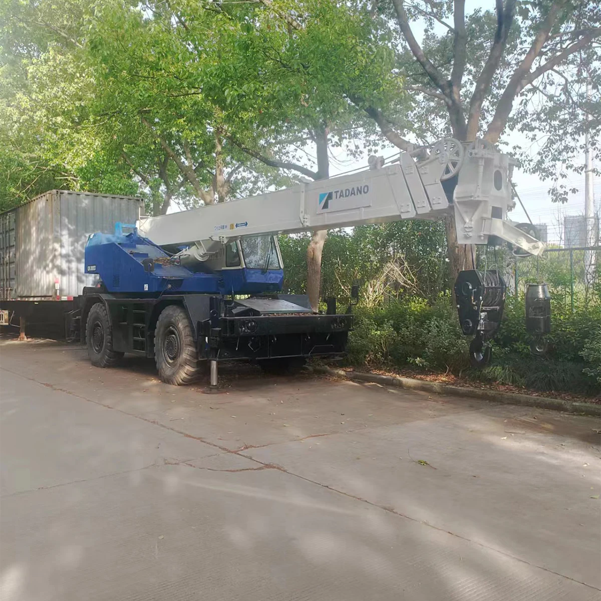 Used 30 ton crane TADANO GR-300EX Original engine Safe and stable Good condition Used rough terrain crane