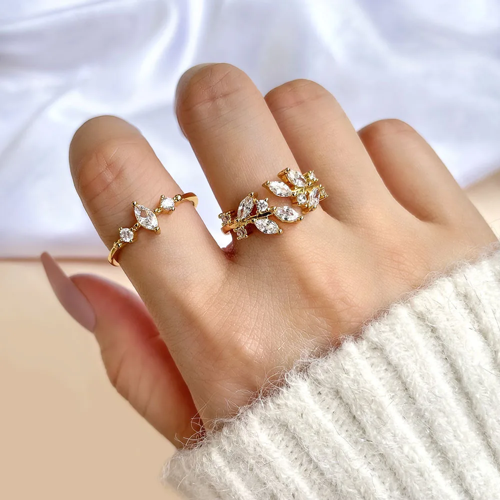 Mexican style 18-karat gold plated sterling silver ring Icy out leaf shape Adjustable  ring