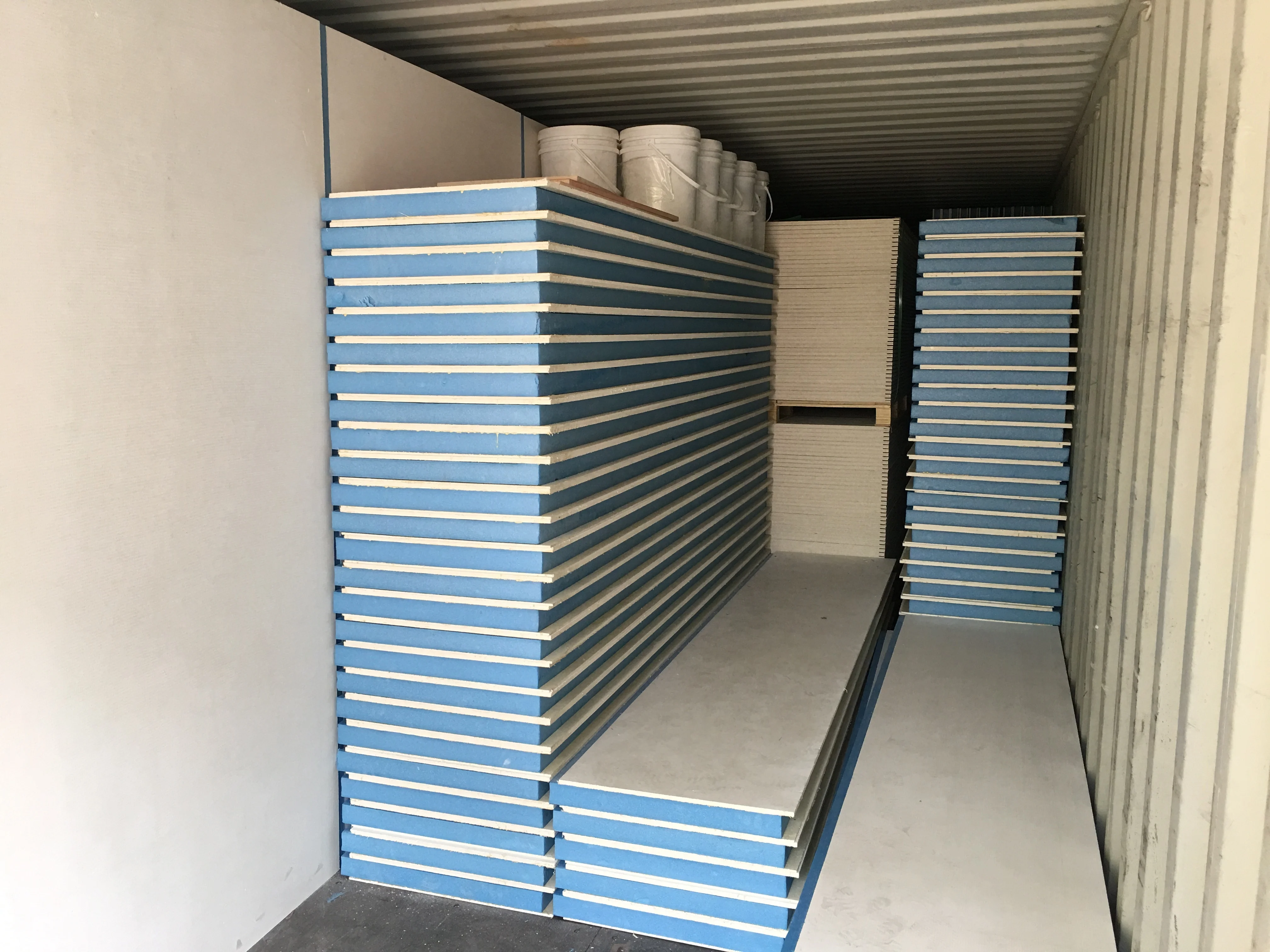 SWISSIWS Lightweight FPB Load Bearing Cement Sandwich Wall Panels