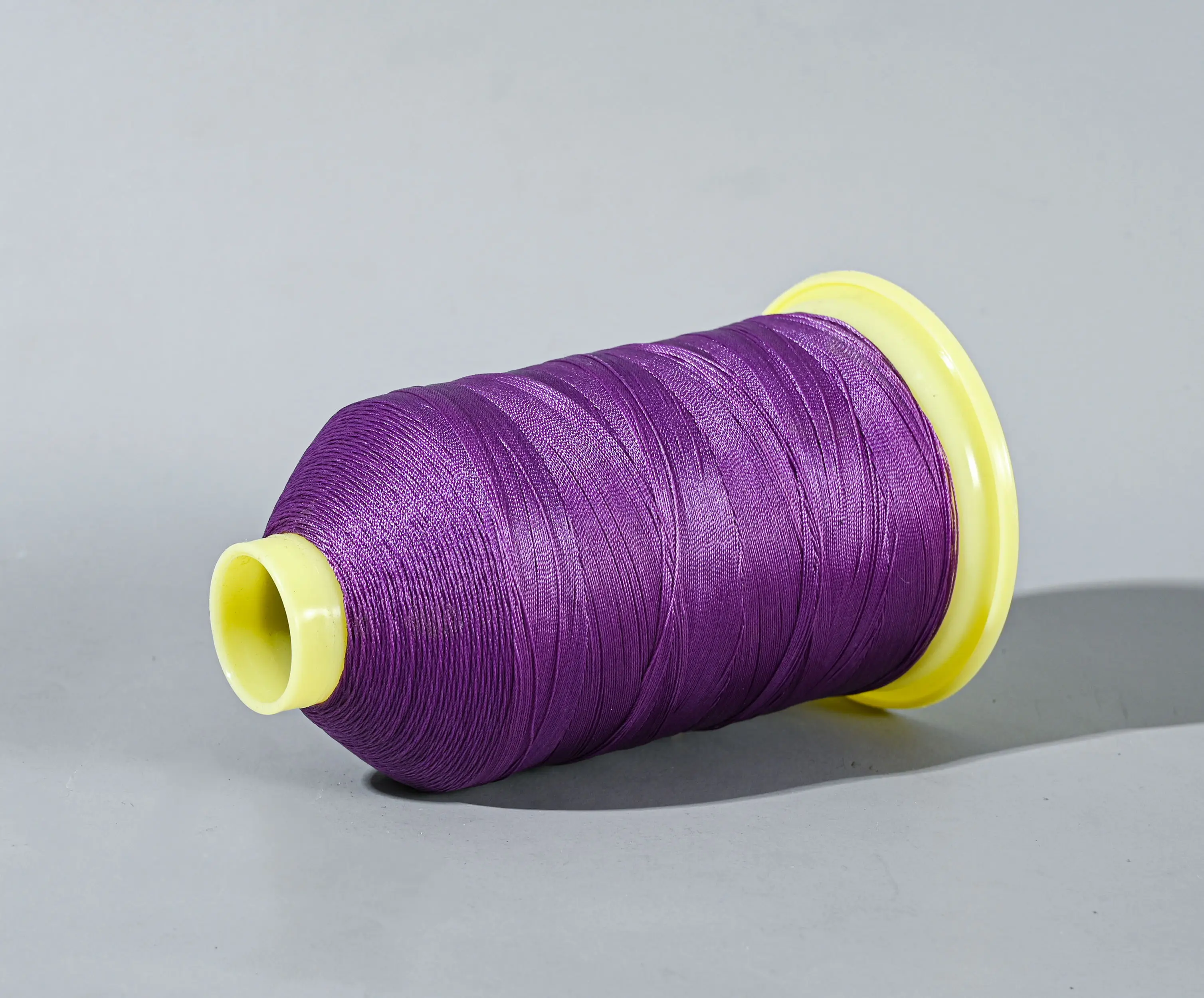 Разноцветная полиэфирная нитка 210D/3 420d/3 Nylon66 скрепленная швейная нить для