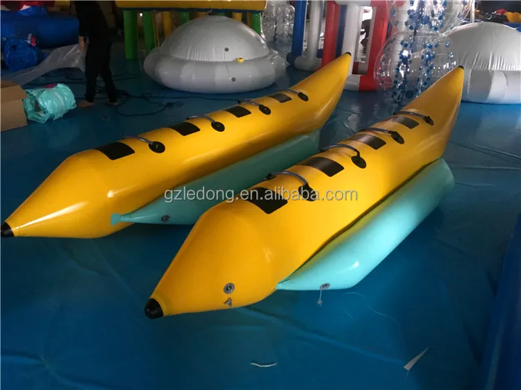 Factory wholesale 3~6 persons inflatable banana boat inflatable banana tube towable floating boat for summer water game