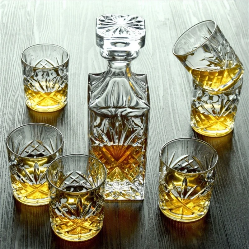 Wholesale whiskey bottle 750ml diamond whiskey glass bottle for sale