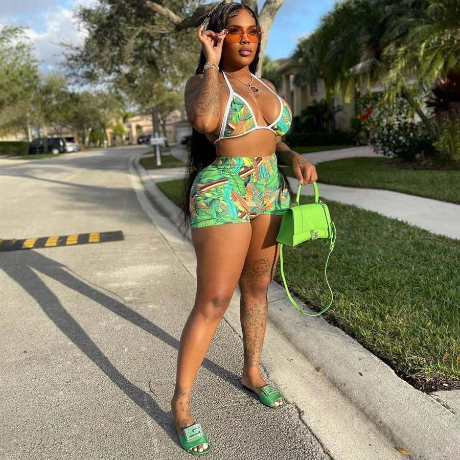 Nibber K22S13102 2022 оптовая продажа индивидуальный принт из двух частей женское сексуальное бикини с лямкой на шее и повседневные эластичные шорты комплект пляжной одежды