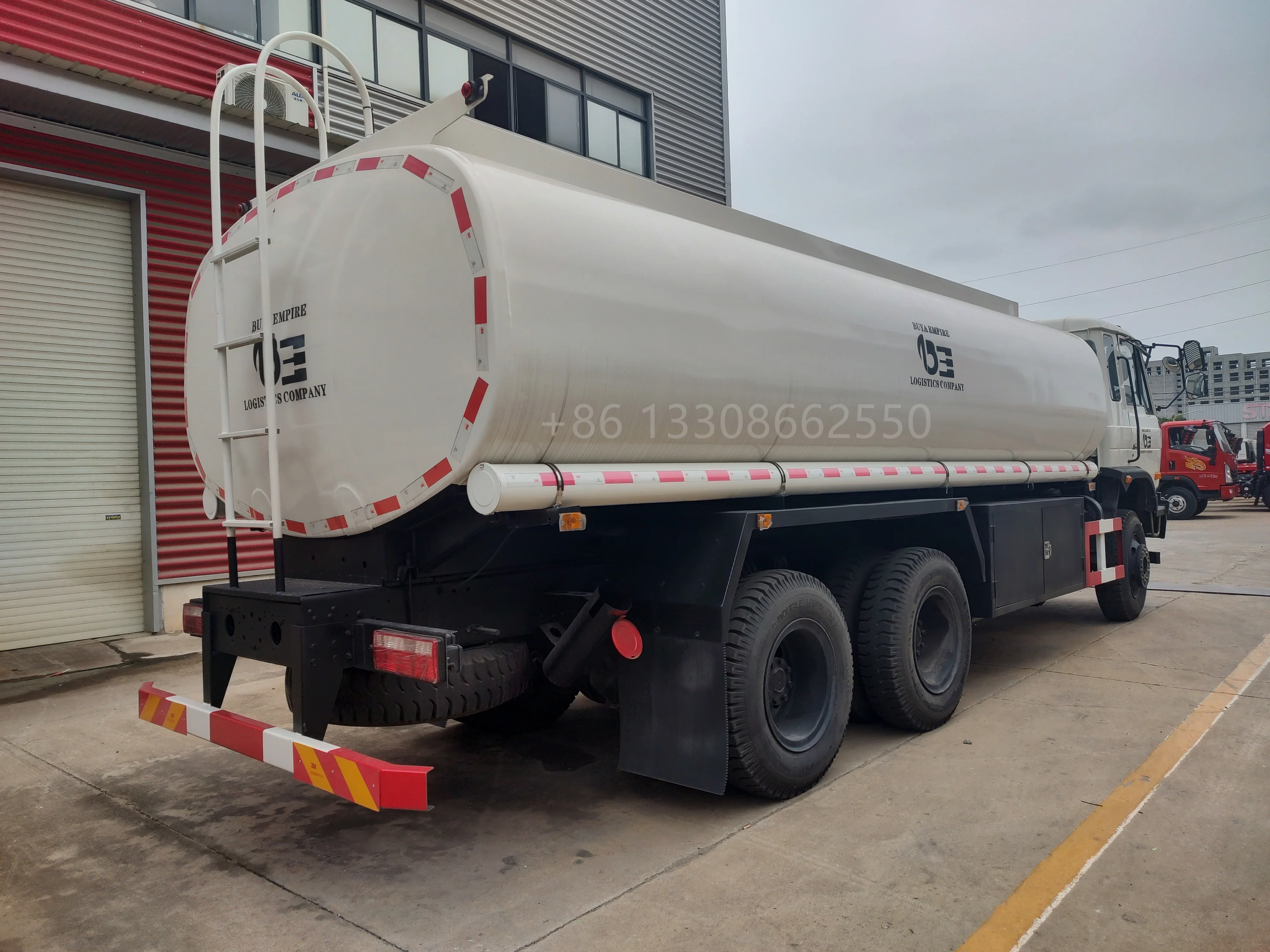 CLW brand  good quality cheap price 6*4 22 tons  32cbm liquid carrier vehicle \ Milk lorry  Truck