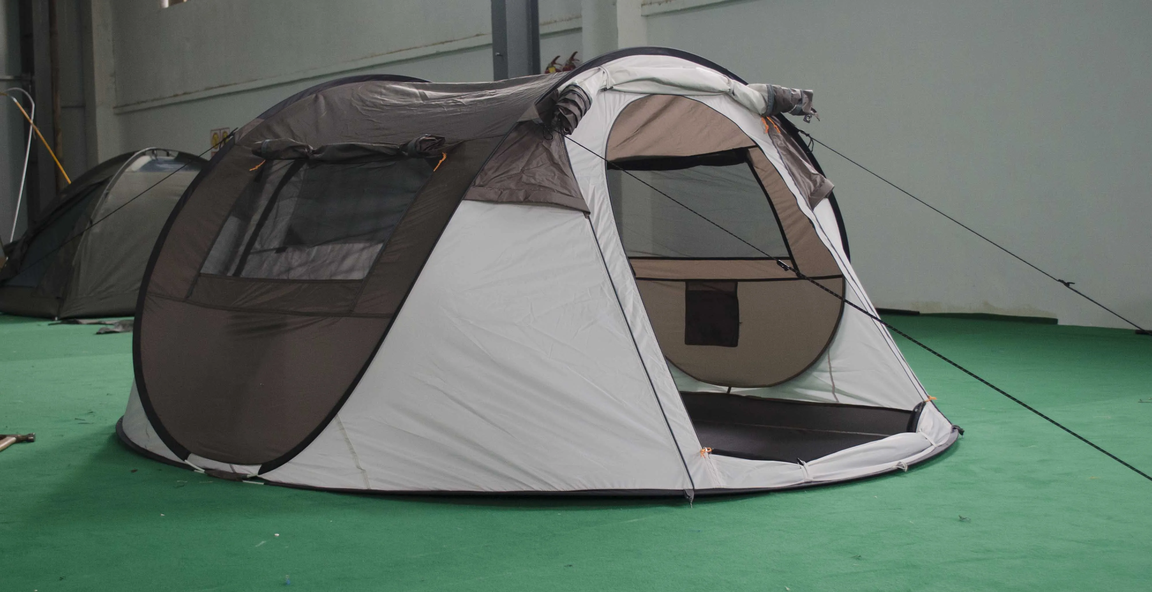 Pop Up Tent 2-3 Person Automatic Outdoor Instant Pop Up Tent in 10 seconds