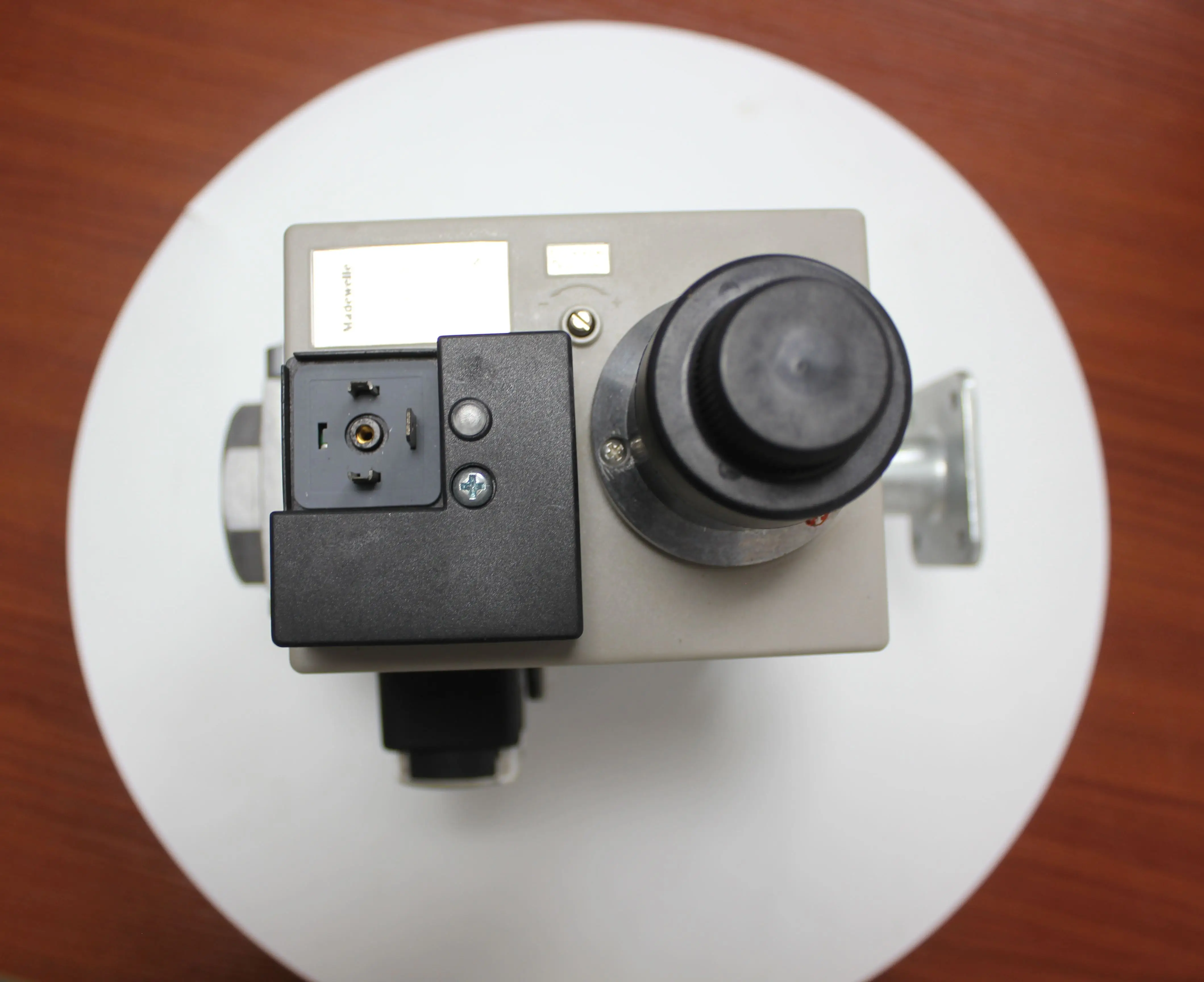DEVB-D(DLE)---Multi-Function Solenoid Valve Rp3/4-Rp2 solenoid valve for gas 230v ac