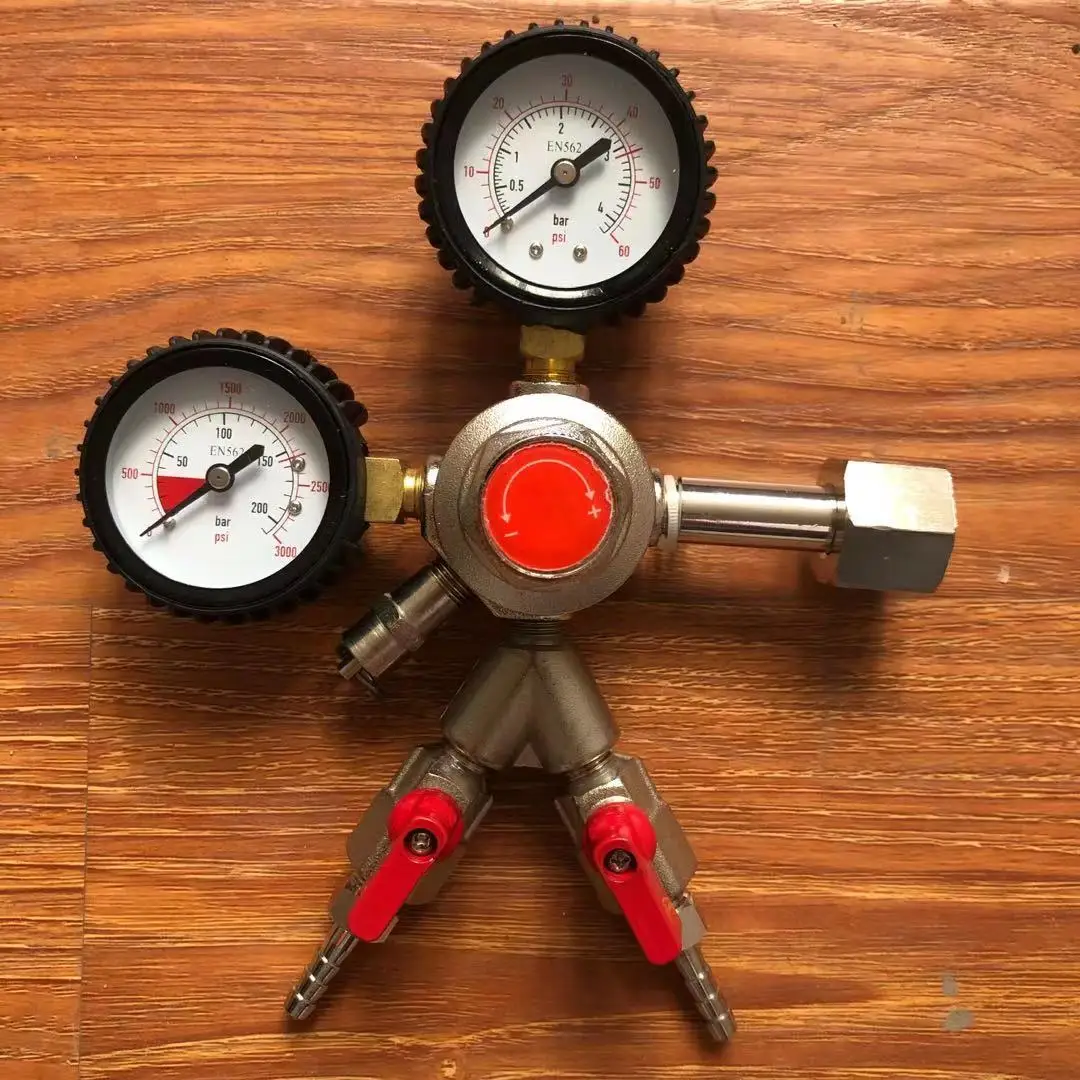 Dual Gauge CO2 Gas Regulator for Homebrew Soda Draft Beer Kegging