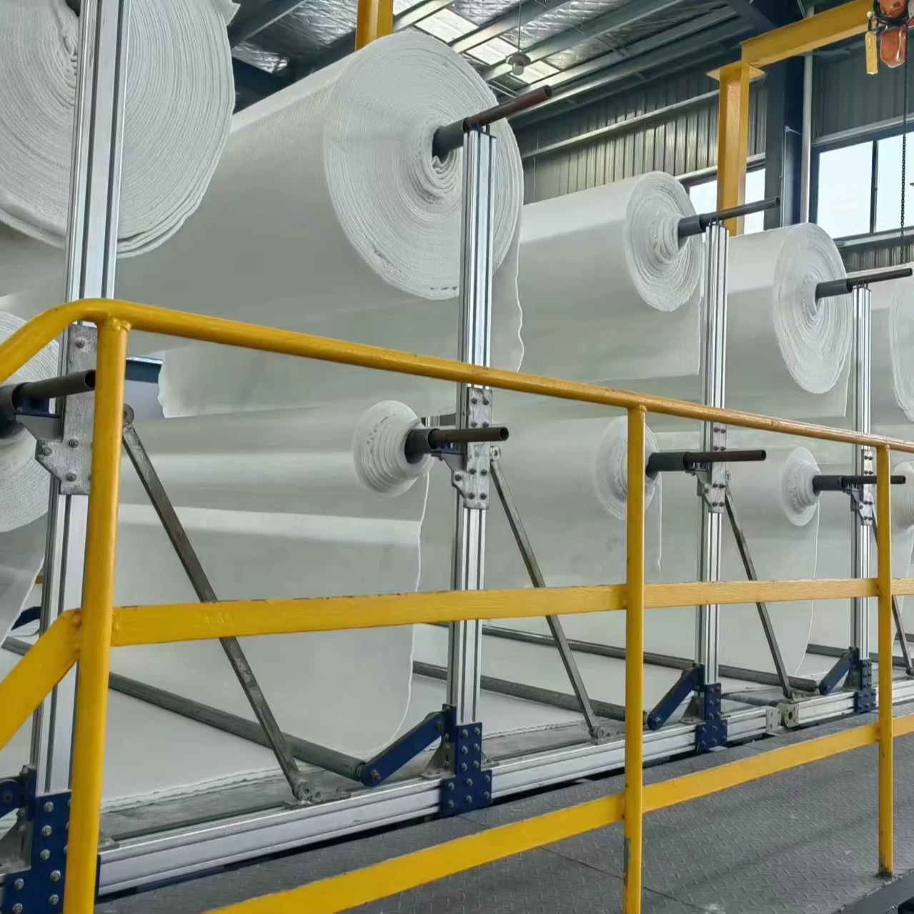 2 mm E -type fiberglass felt  heat insulation materials