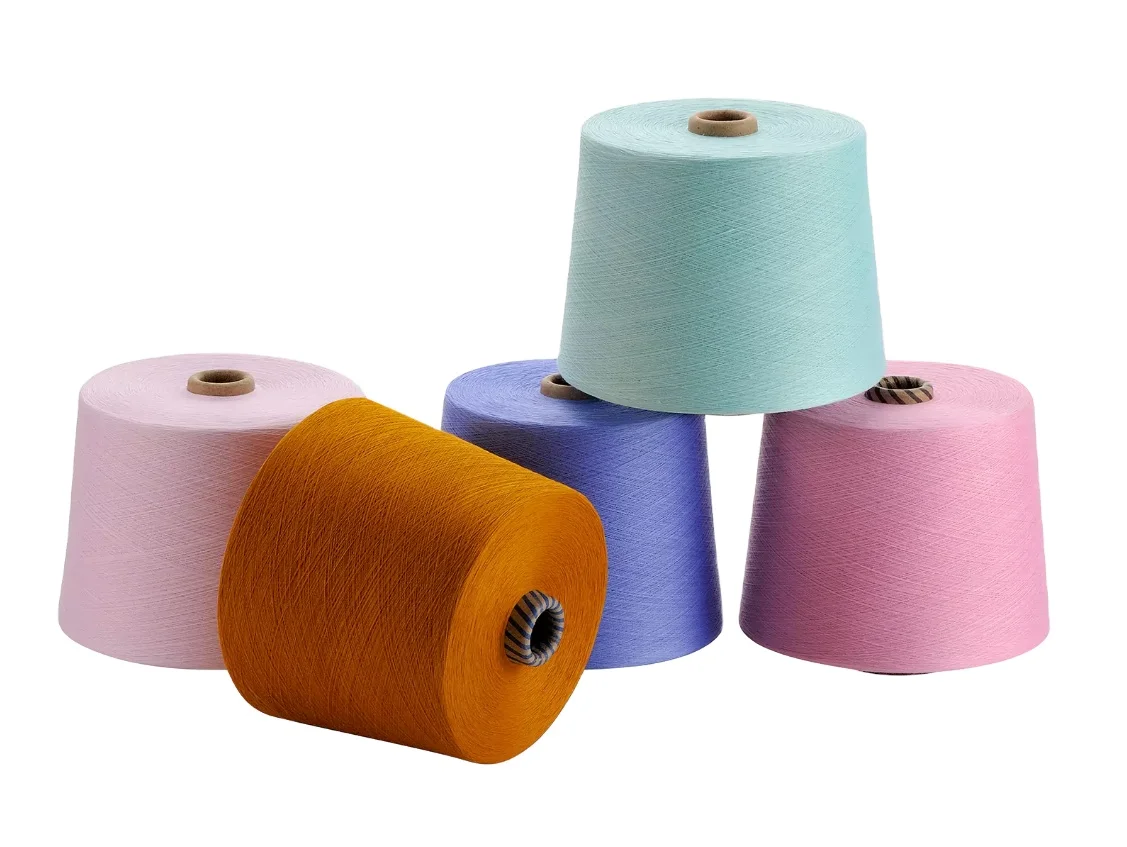 Ne 28/2 MVS Rabbit Hair Like Core Spun Yarn 50% Viscose 28% PBT 22% Nylon  use for sweater