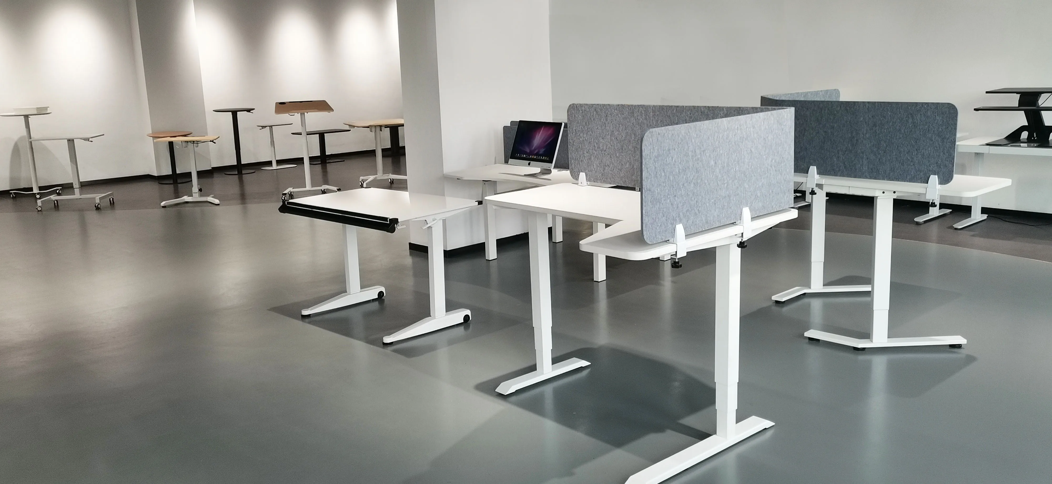 Ergonomic Folding Table Office Gas Spring Lifting Desk Sit Stand Computer Desk Single Leg Pneumatic Height Adjustable Desk