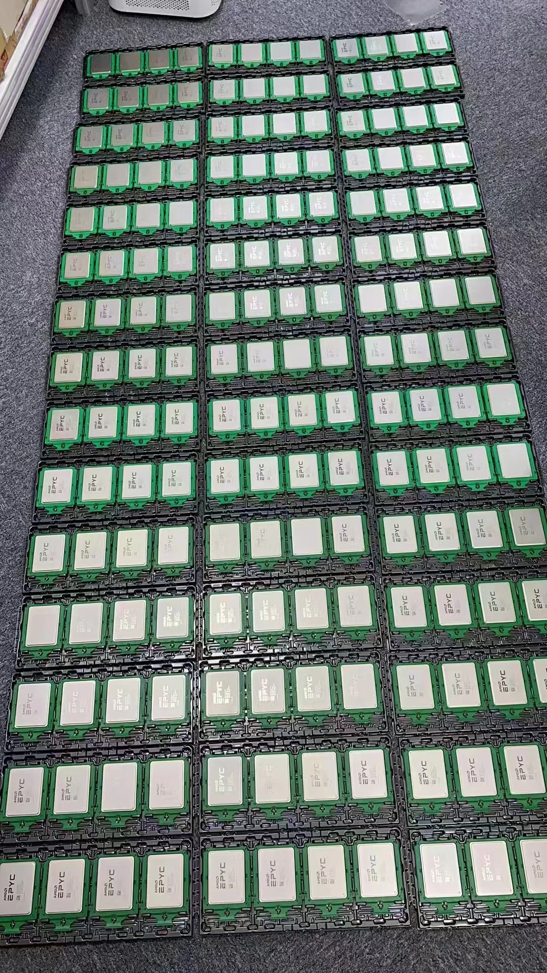 Large number of server processors EPYC  7C13 7B13 7J13 7453 7543 7663 7713 7763