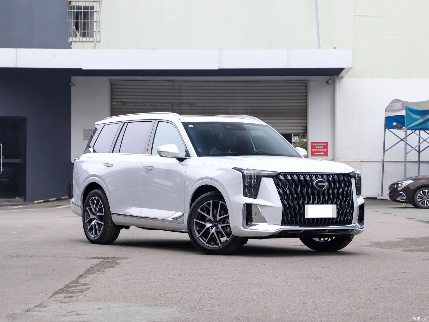 2023 недорогой бензиновый автомобиль среднего размера 2 0 t Trumpchi Gs8 новые бензиновые автомобили для самых продаваемых