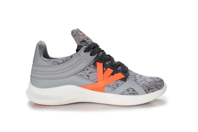  High Quality Wholesale Brand hand made leather shoes sport manufacturer from