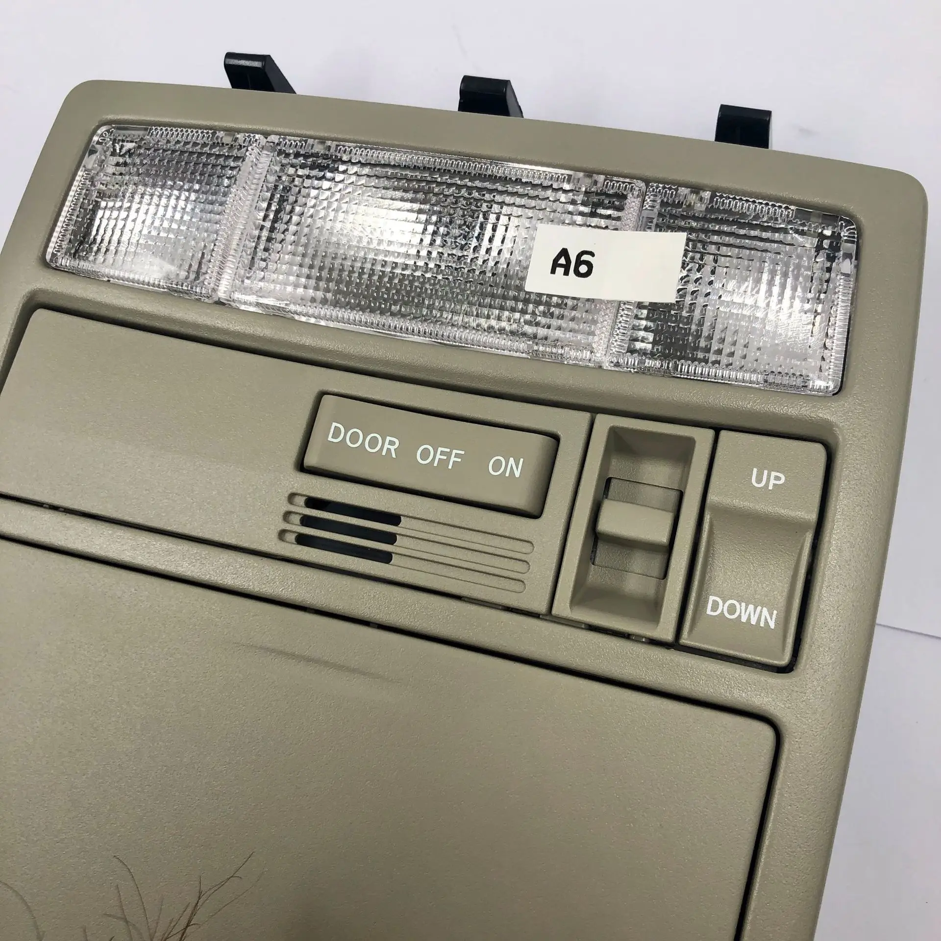 63650-33221E0 Auto Accessories Roof Lamp SunRoof Light for Toyota Camry 2007-2013 aurion 2005-2011 land cruiser