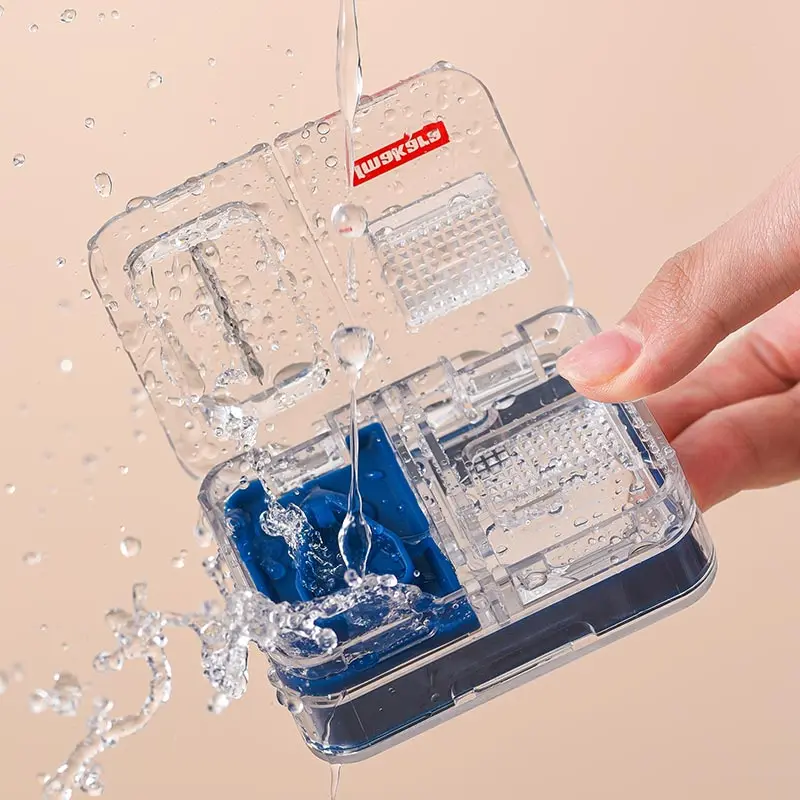 Medicine cutting grinding powder cutting tablets cutting grinding machine divided medicine box one half split household