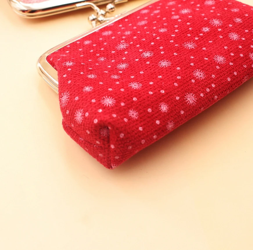 Promotional Wholesale Cheap 4 Inch Buckle Coin Purse Vintage Print Fabric Mini Card Bags Kids Lipstick Bag Clasp Clutch Wallets