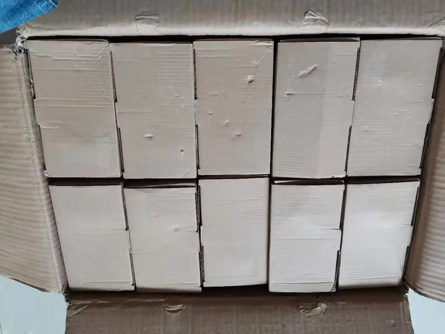 
Sinotruck Howo Truck Spare Parts Cab Lift Pump Hand Pump WG9719820001 