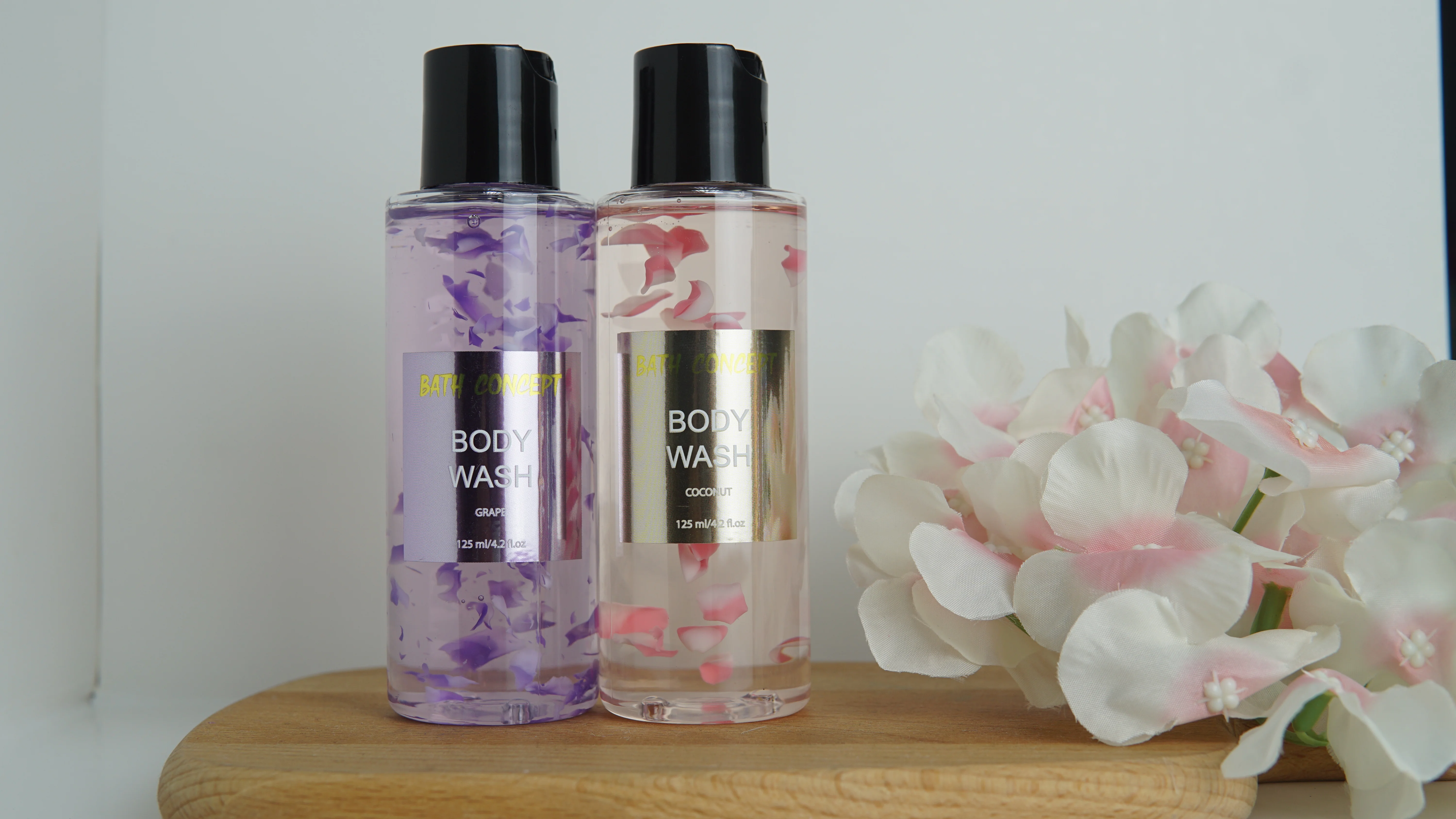 Private label custom rose whitening shower gel body wash with petals