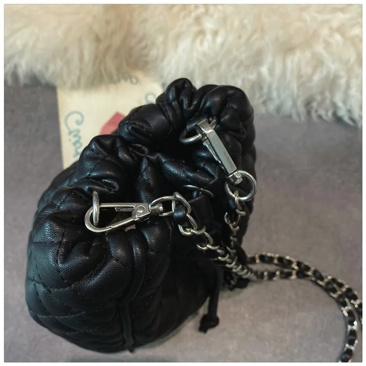 Лидер продаж, Высококачественная женская маленькая сумка-мешок, черный стеганый кошелек с цепочками Хобо