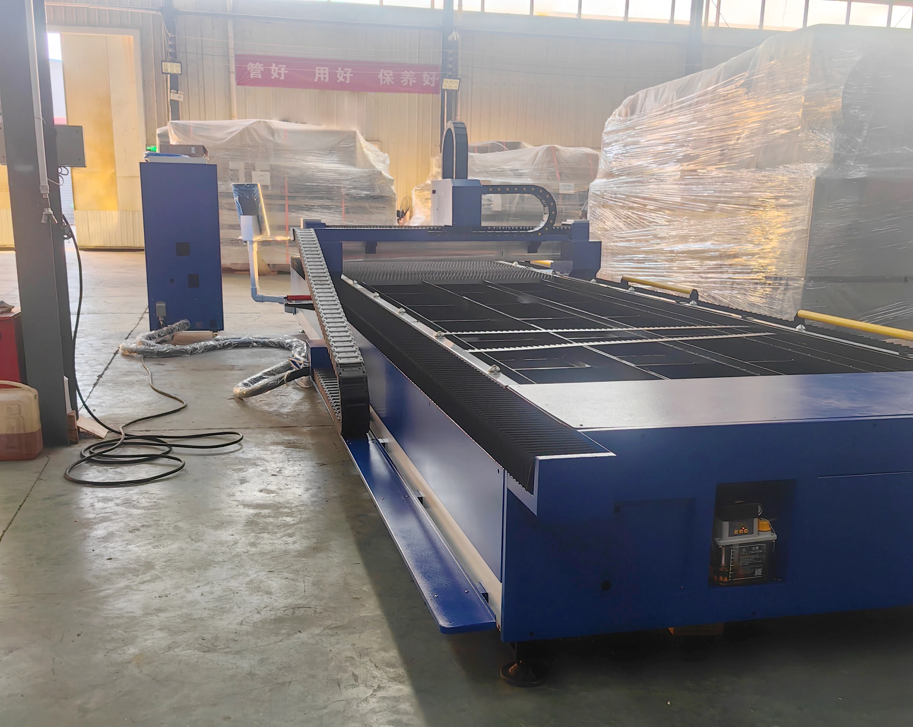 large size 2000*6000  1500w/3000w /6000w fiber laser cutting machine industrial