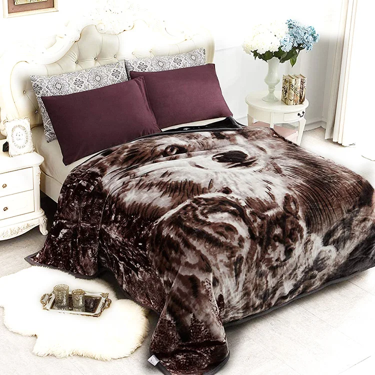 Плисовое одеяло King Size 85