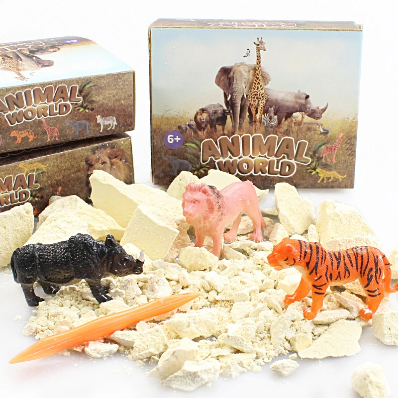 Hot Sell Different 12 Kind of 3D Colorful Wild Animal World Blind Box Toys Archaeology Excavate Animal Toys for Kids