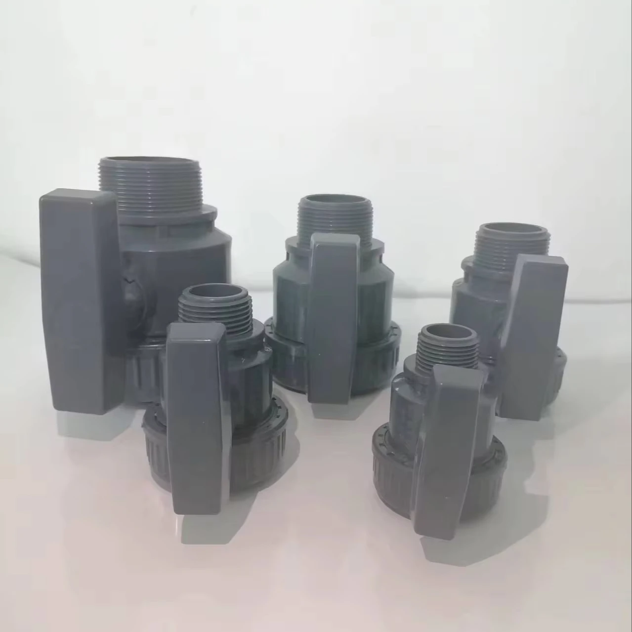 Field irrigation internal and external screw ball valve fittings connect valve