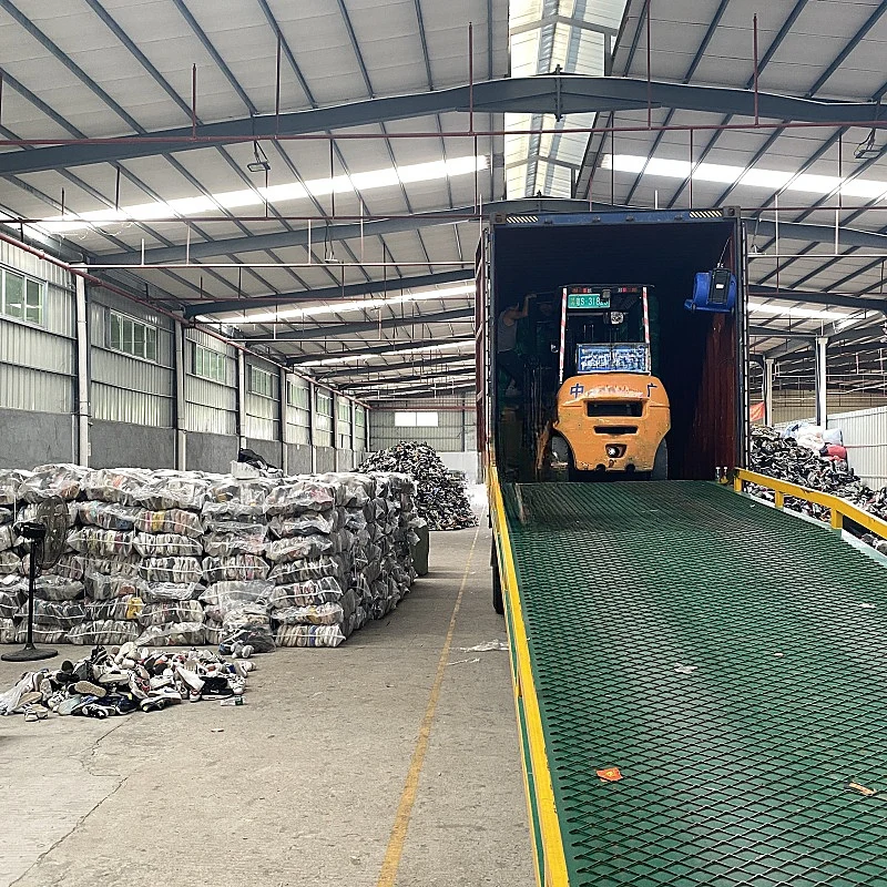 Wholesale used soccer shoes branded second hand running men shoes second hand used soccer football shoes boots bales