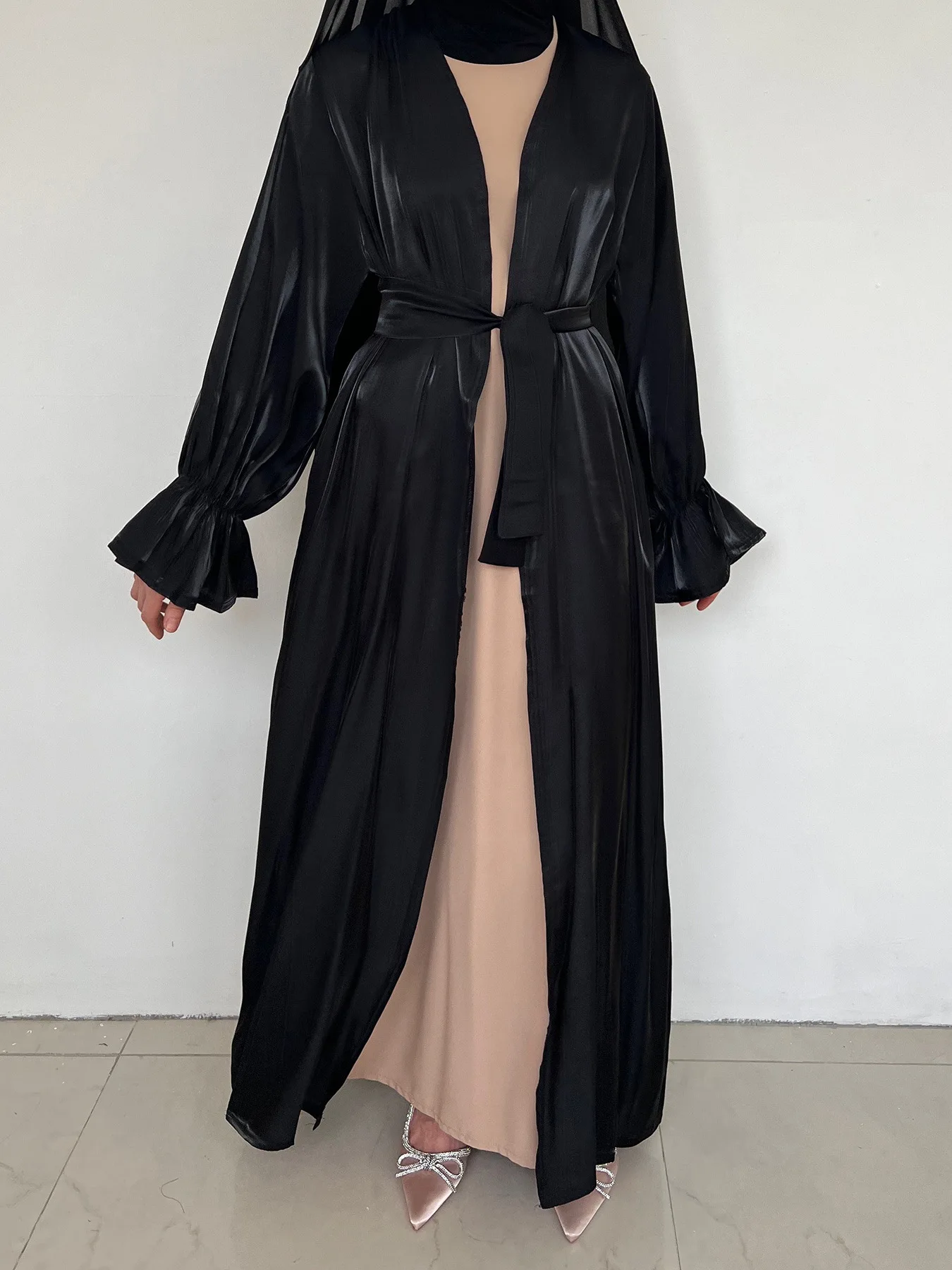 Luxury Arab Shiny Black Silk Abaya Designs Saudi Arabia Black Silk Abaya Dress News Islamic Clothing China 2024