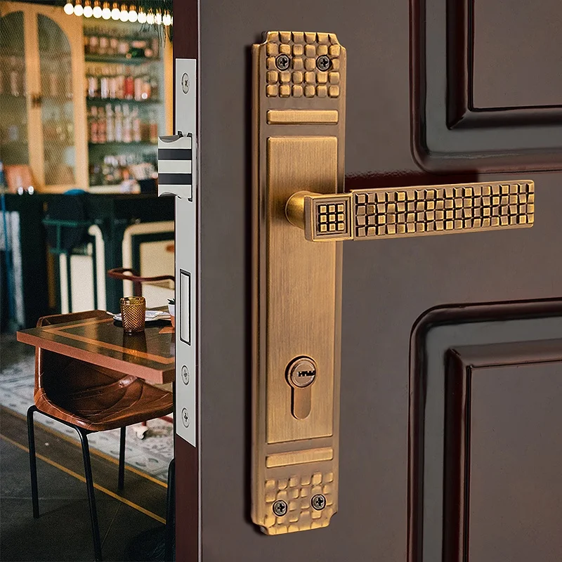 European Style Wood Door Lock Handles Hotel Villa Home Use Antique Brass Brush Finish Door Handles