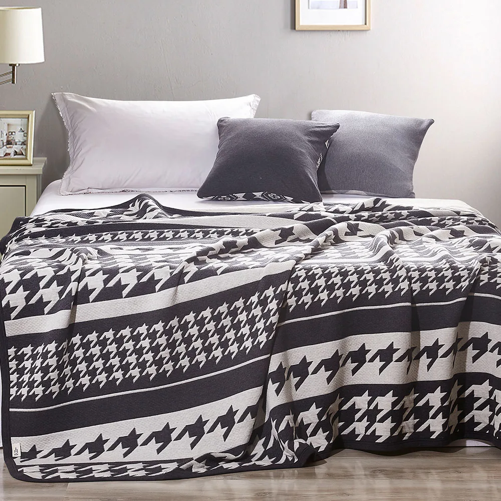 Wholesale hot sell Ultra Soft black 100% Cotton Jacquard Knit Blanket luxury winter blankets