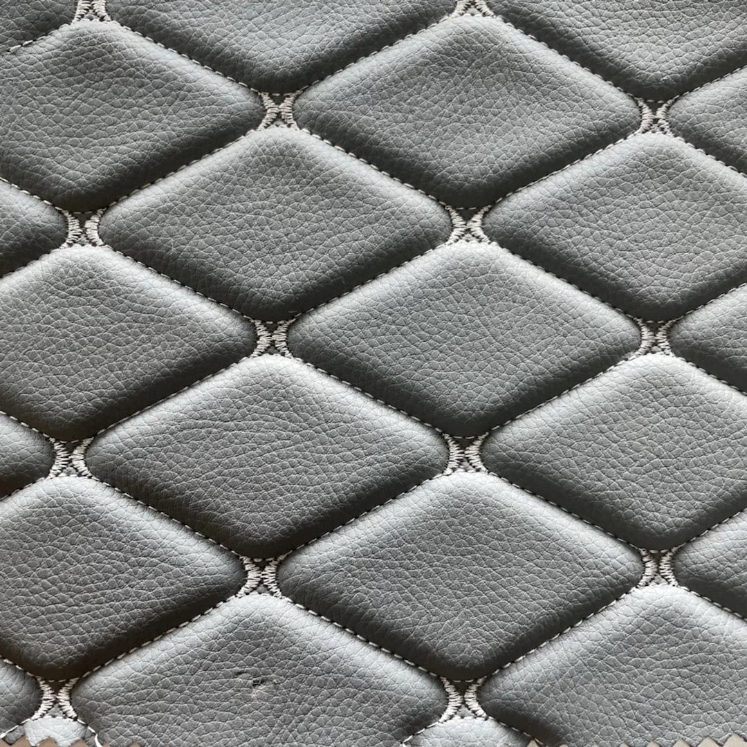 Лидер продаж трехмерная вышивка ПВХ RexinLeather с губкой Водонепроницаемая Стеганая искусственная кожа на заказ материал для автомобиля