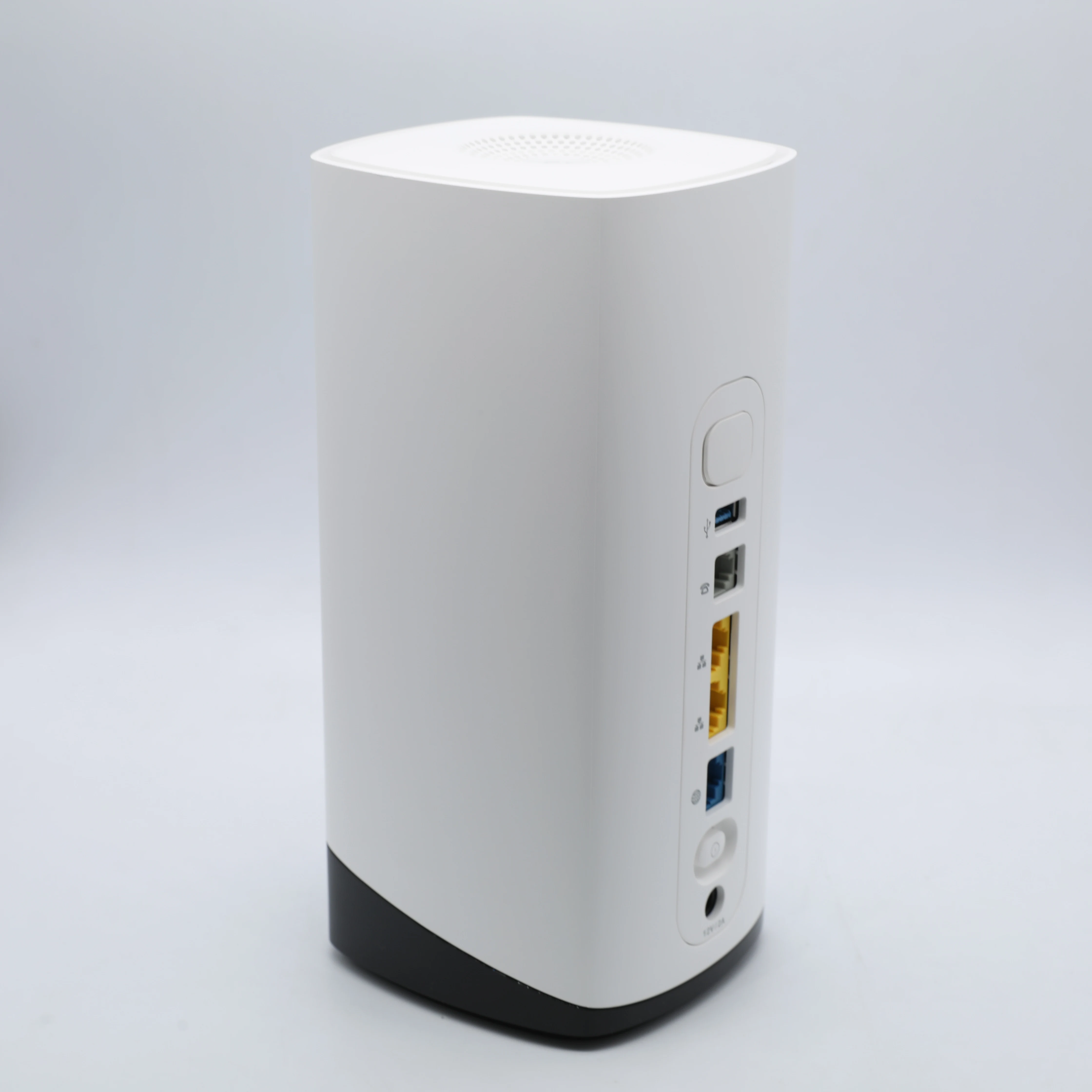 Good sale Outdoor CPE Unlocked 5G CPE Router 5g Mobile Wireless Modem 5G CPE 5g SIM Card Wireless Modem in Europe lan/wan port