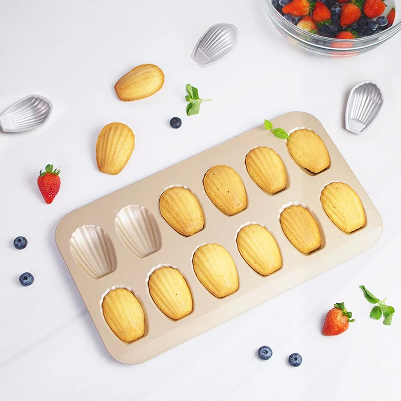
12-Cup Madeleine Pan with Shell Shape , non-stick mold Pan for Oven Baking, fast heat transfer and rust resistant 