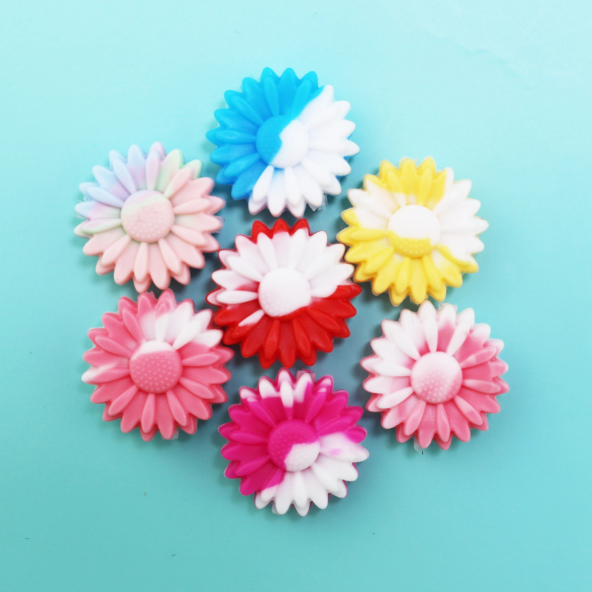 Hot Sale Food Grade Soft Luminous Shine Beads Glow In The Dark Sunflower Shape Loose Daisy Silicone Bead