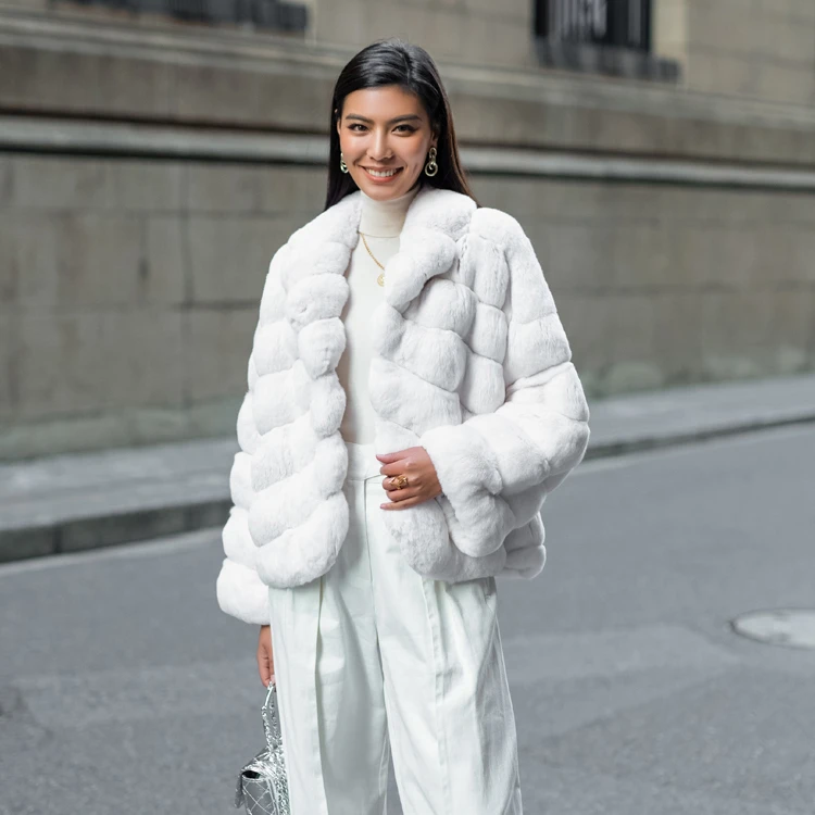 Wholesale Price American Style Medium Length White Fluffy Fox Fur Shawl Collar Women Real Fox Fur Coat