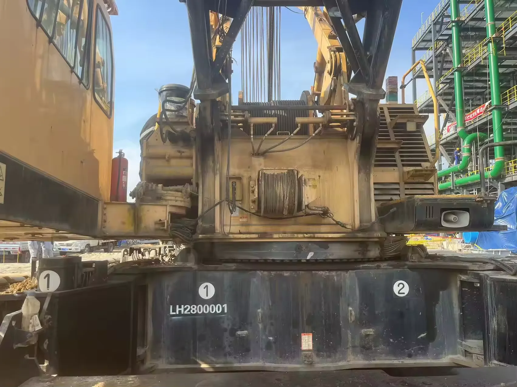 Japan made 275ton tracked crane SXT 2800 cheap used 2009 model original 280 ton Hitachi sumitoto SCT2800-2 crawler crane
