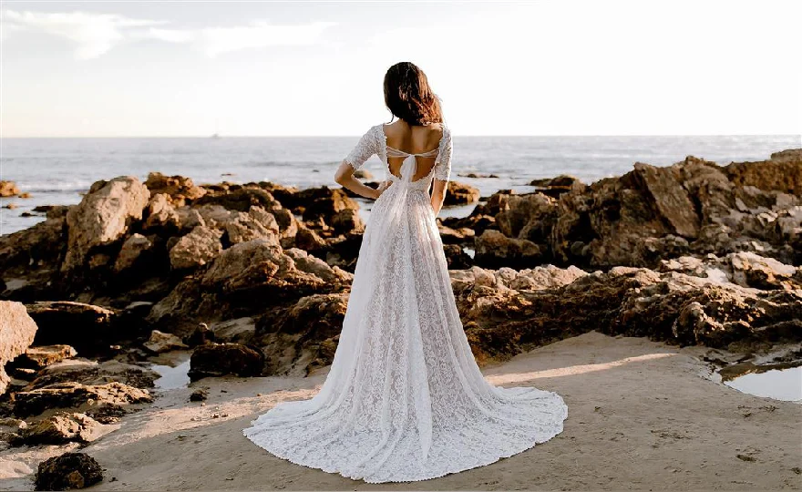 Boho Lace Wedding Dress Short Sleeve Open Back Romantic Bohemian Bridal Dress vestidos de novia