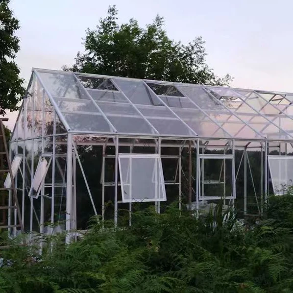 greenhouses structure with hydroponic system