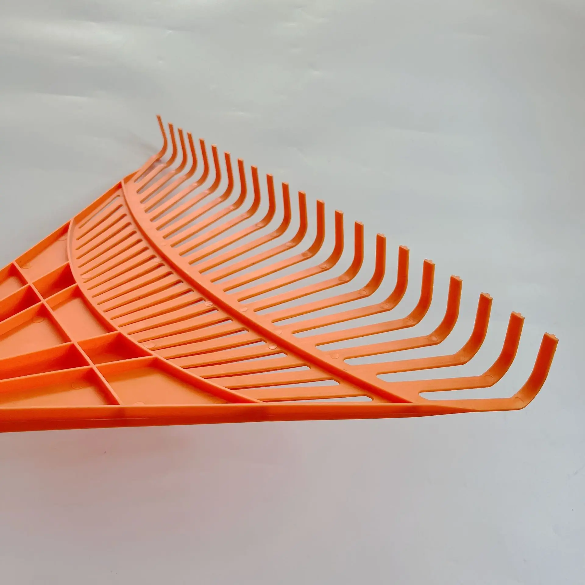 Uliven garden plastic leaf rake garden hand 18 teeth  hand leaf  head  tool agriculture farming rake  lawn leaf rake