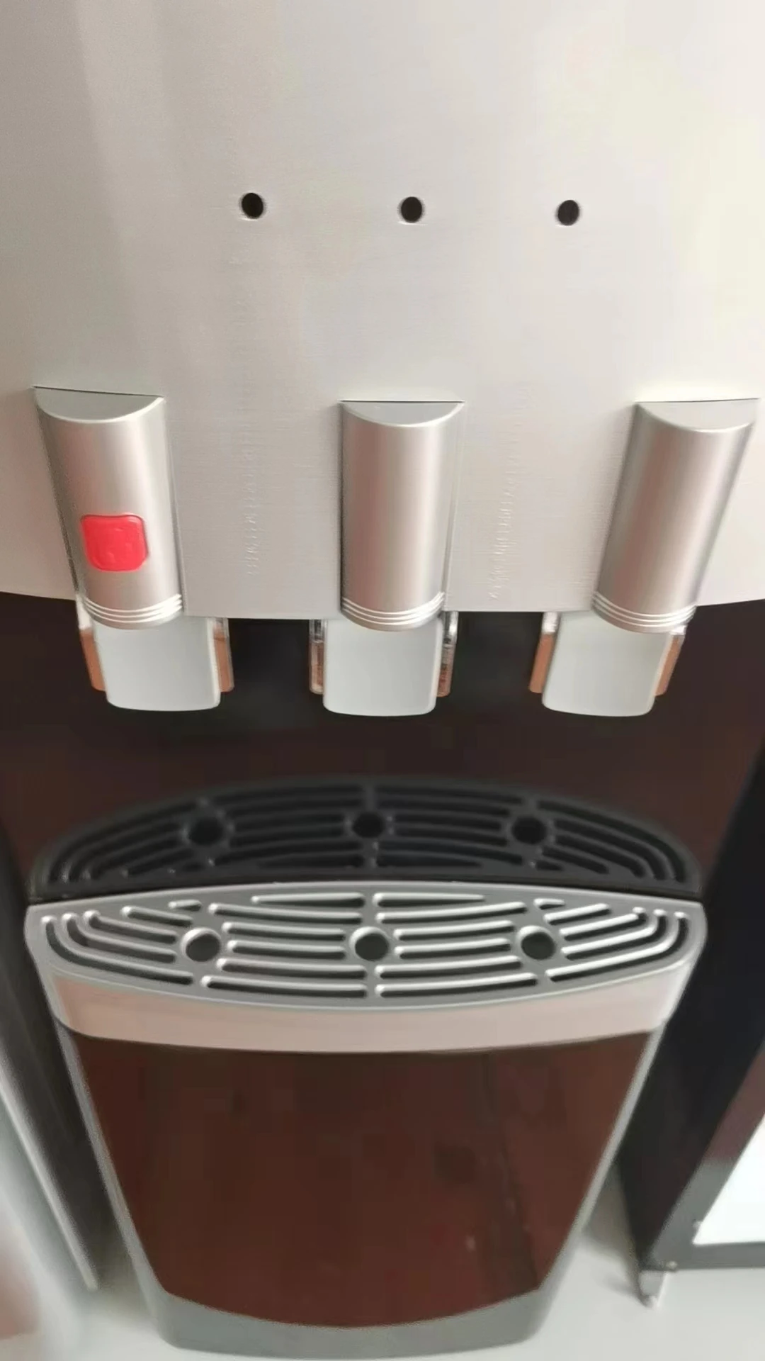 Water dispenser taps with lock plastic faucet hot water press tap