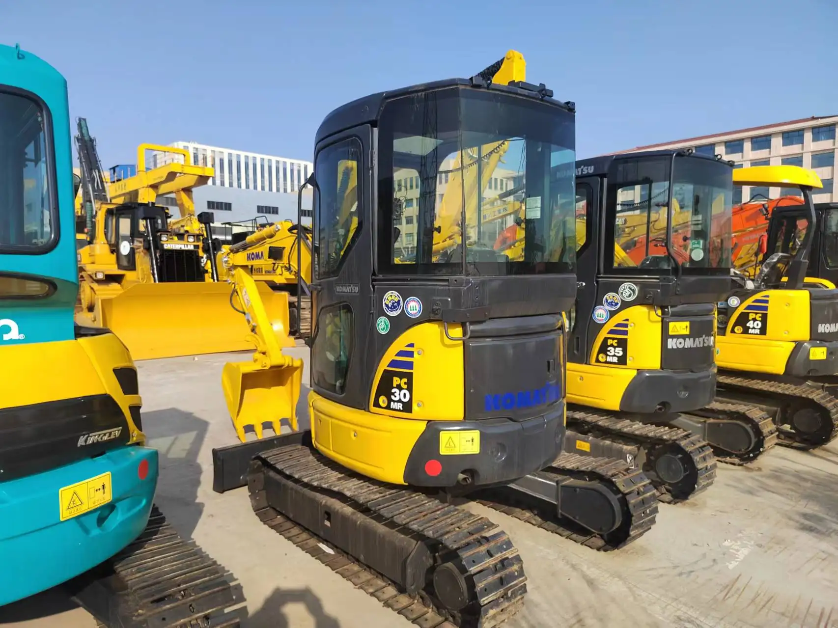 Подержанный оригинальный гусеничный экскаватор Komatsu pc30 японский 3ton мини-экскаватор по низкой цене для продажи
