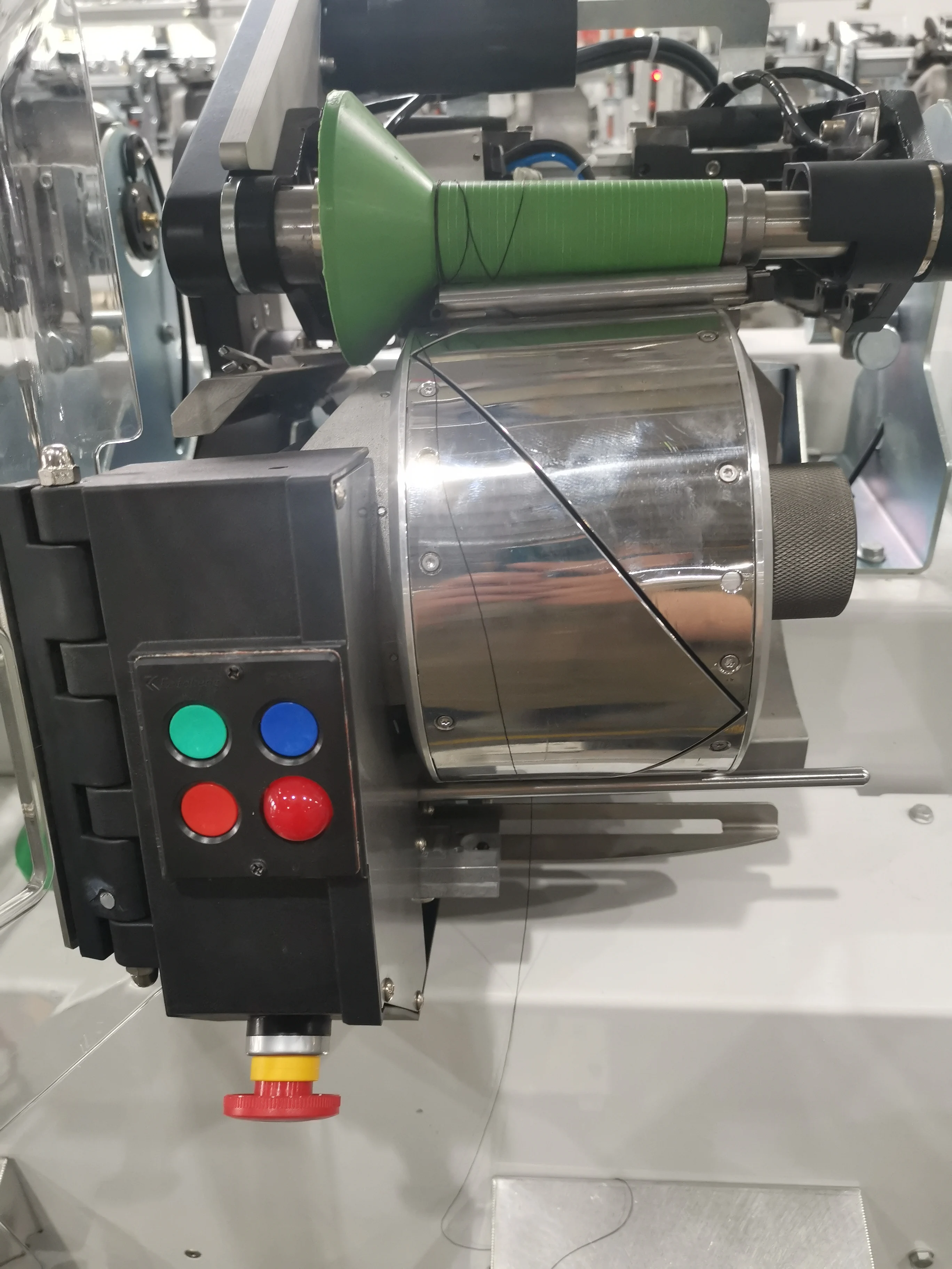 KC522B Thread winding machine automatic sewing thread winding machine yarn winder