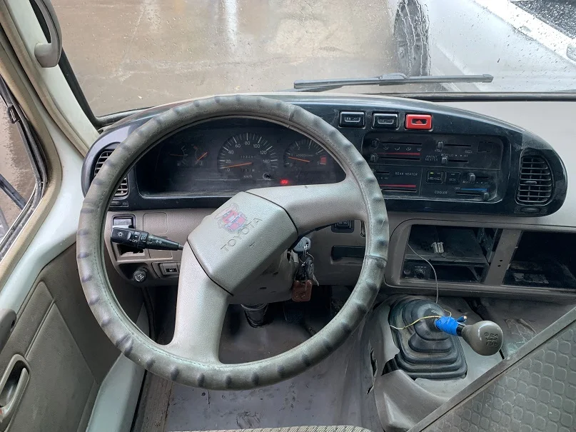  Горячая Распродажа toyot bus 2012 Б/у мини-автобус 23 сиденья для школы
