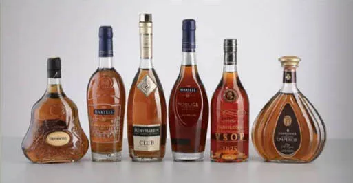 Cheap Water Whisky 750ml Wine Bottles with Caps Liquor Bottles Plastic for Beverage Packaging