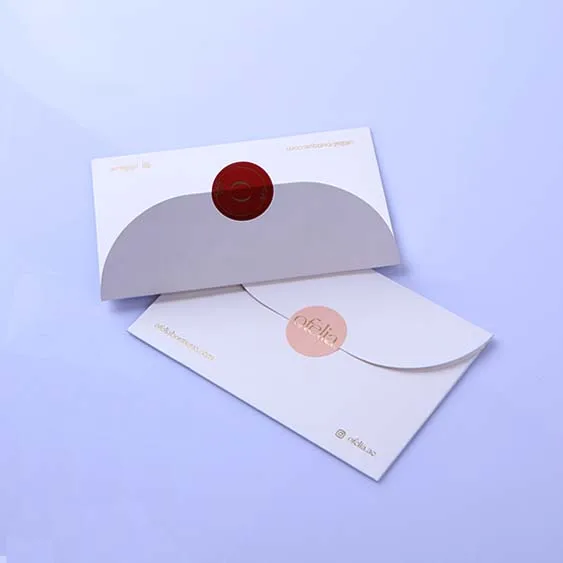 Custom Logo Sticker, Custom Printed Roll Plastic Waterproof Synthetic Paper Adhesive Vinyl PVC Round Circle Brand Logo Sticker
