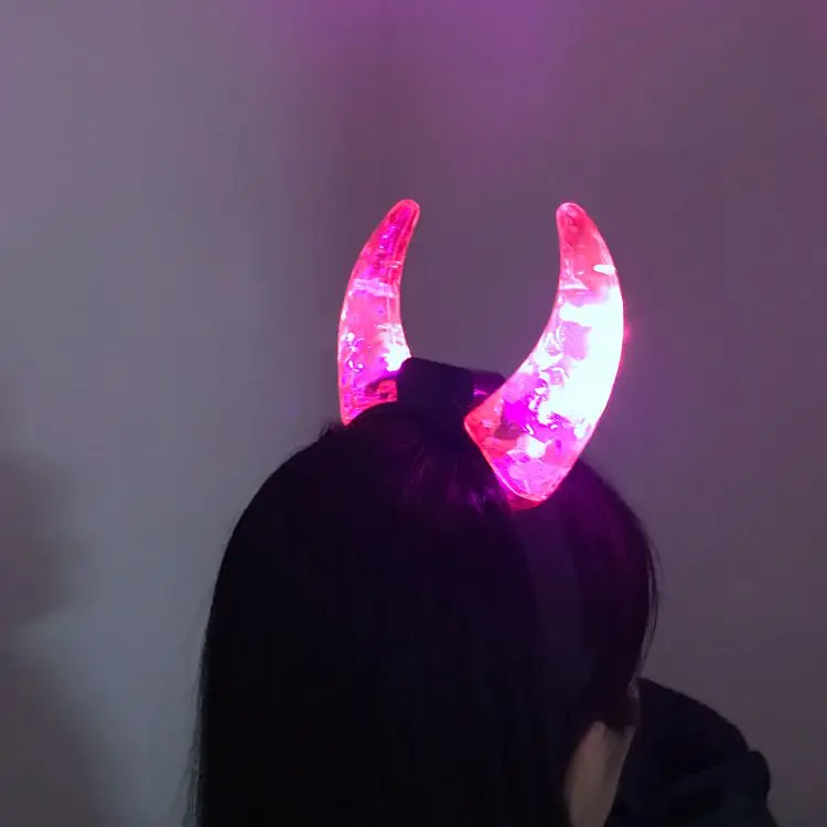 Factory wholesale supplies Halloween wearing headband colorful flashing LED devil horns for festival party Events