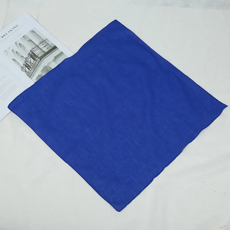Alibab com woge factory 54*54cm elgent muffler headwrap neckheadband ladies men plain solid square headscarf cotton bandana