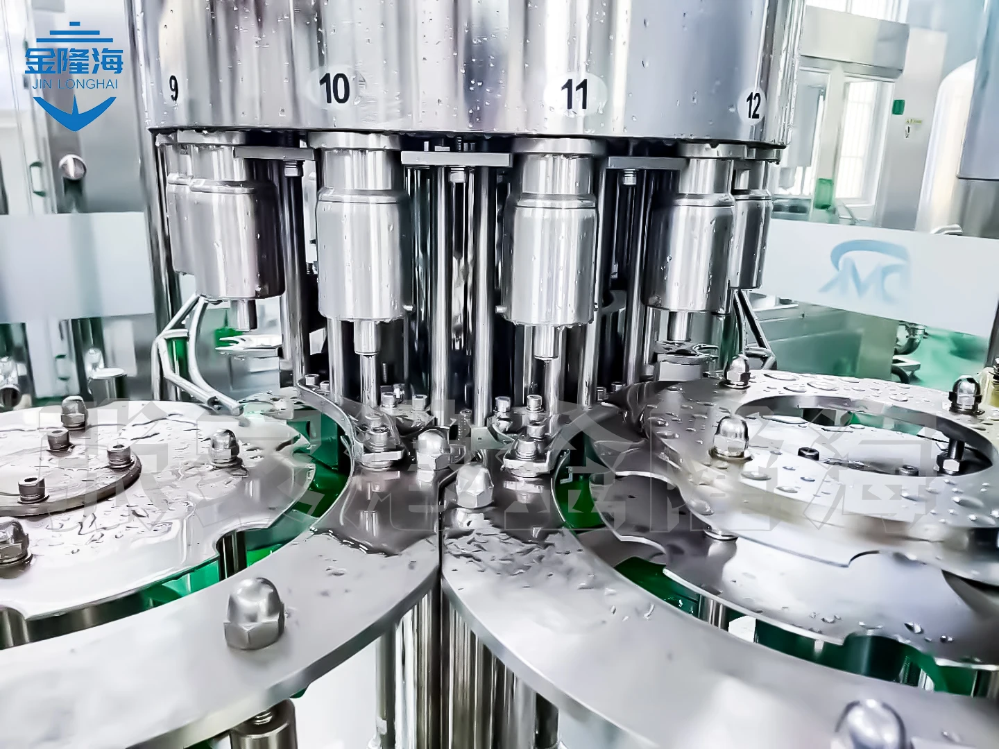 
Automatic three-in-one carbonated beverage filling machine bottled carbonated beverage filling machine 